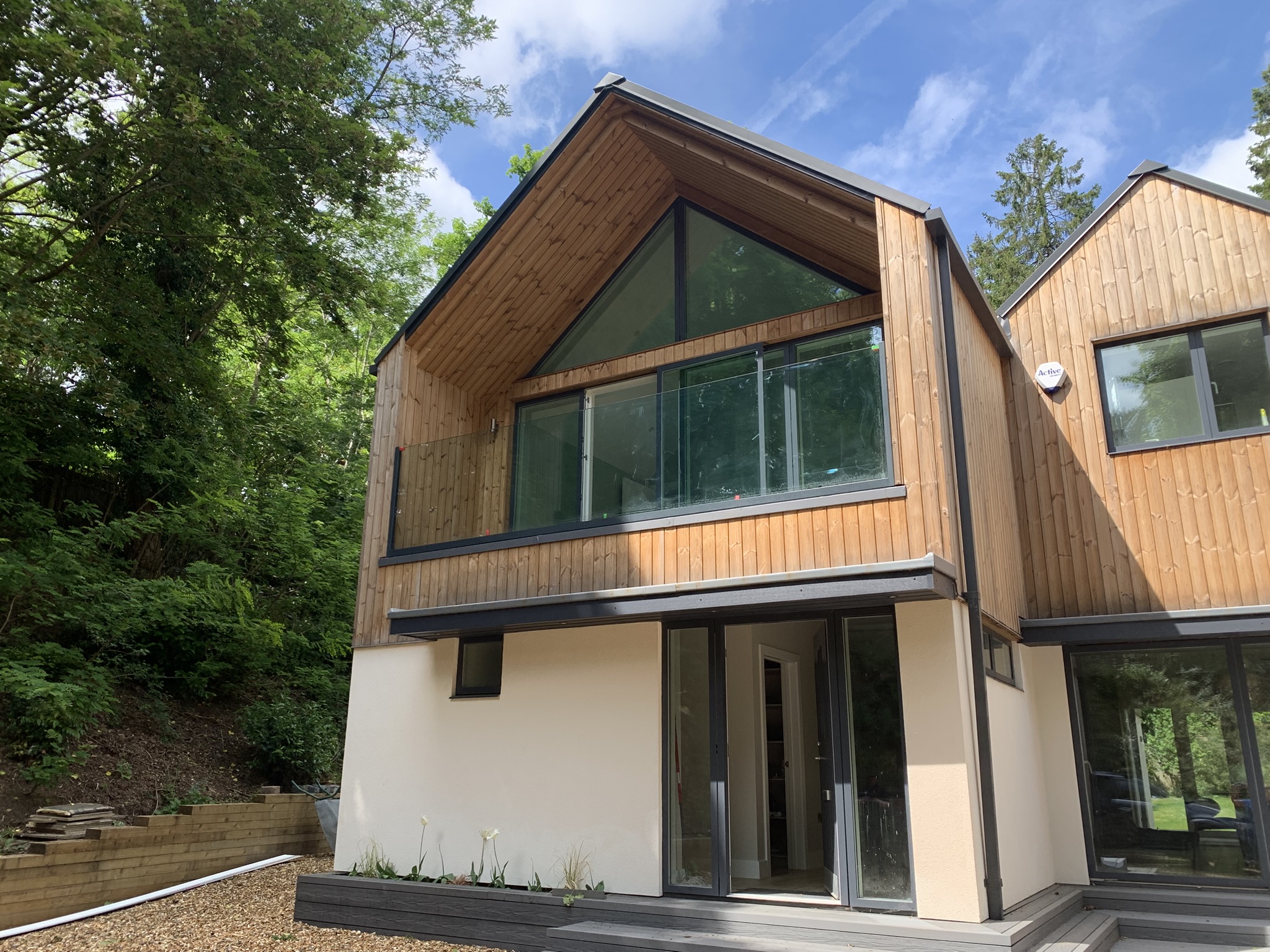 Bespoke glass balustrade — timber home, Henley-on-Thames